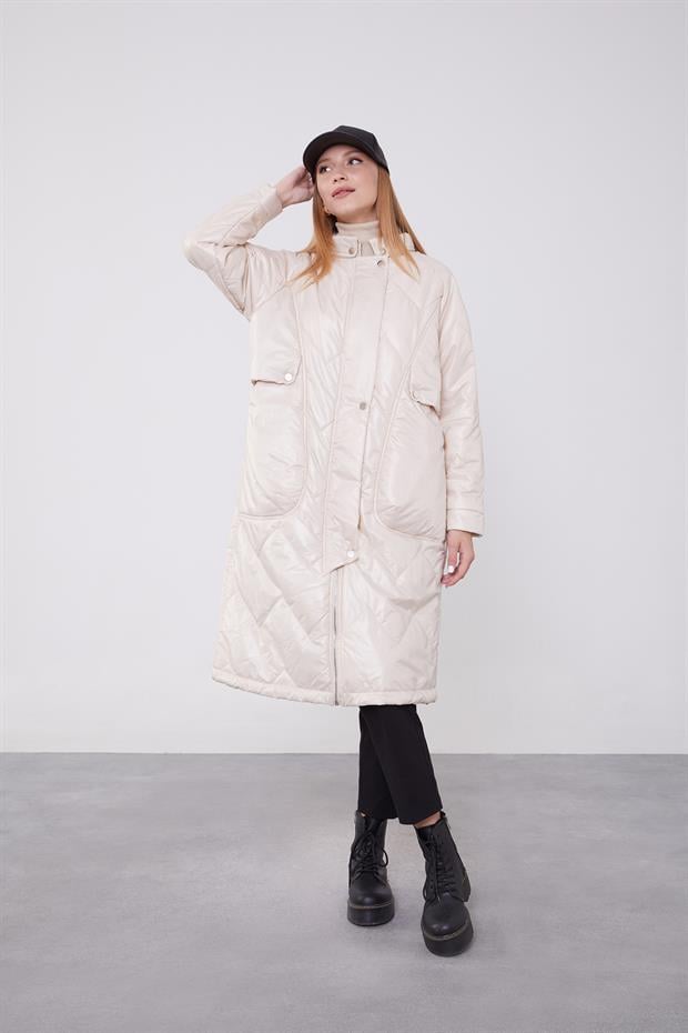 Bej Cep Detaylı Şişme Mont