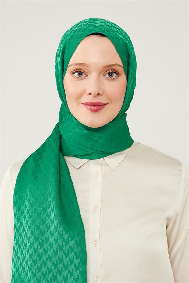 Benetton Kazayağı Desenli Jakarlı Şal