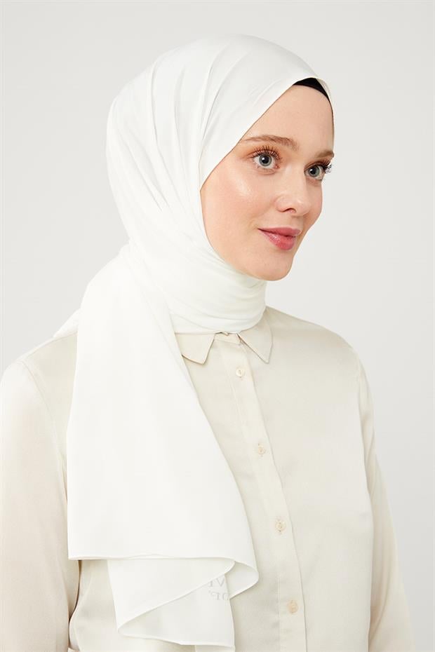 Beyaz Dama Desen Jakarlı Elegance Şal