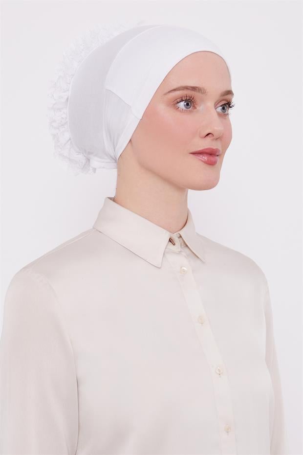 Beyaz Silikonlu Dikişsiz Fırfırlı Bone