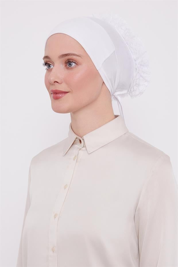 Beyaz Silikonlu Dikişsiz Fırfırlı Bone