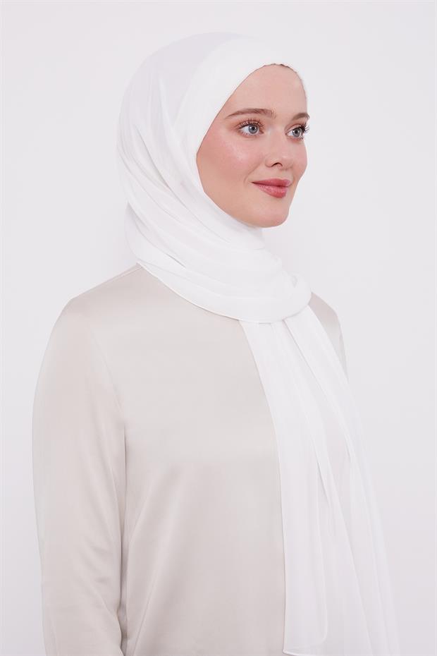 Beyaz Pratik Boneli Şifon Şal