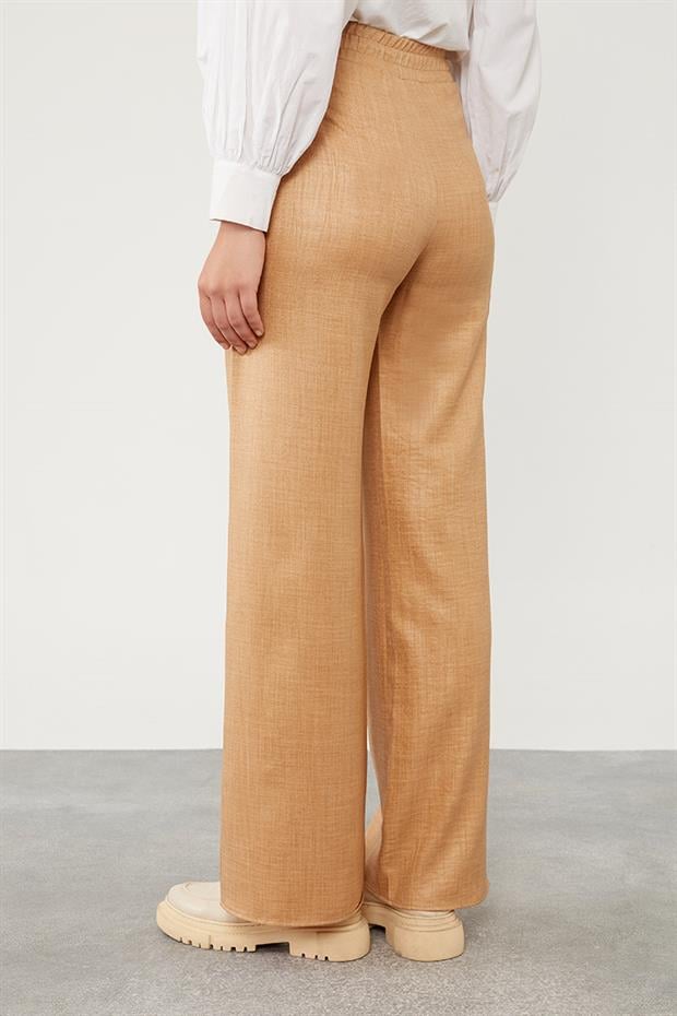 Camel Belli Lastikli Çizgi Detay Pantolon