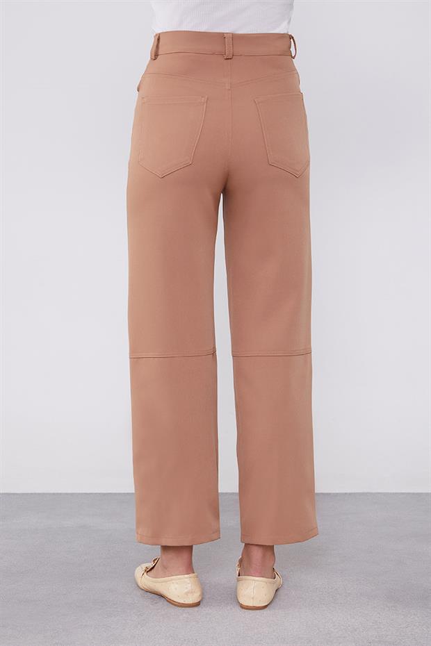Camel Ekleme Tasarımlı Düz Paça Pantolon