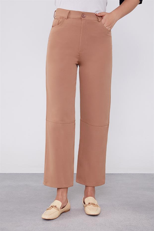 Camel Ekleme Tasarımlı Düz Paça Pantolon