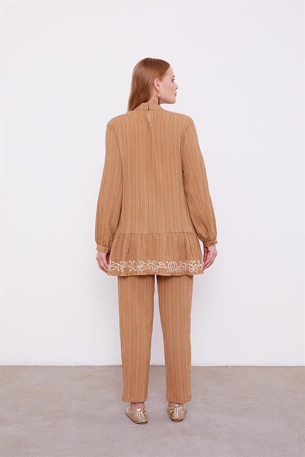 Camel Nakış Detaylı Takım