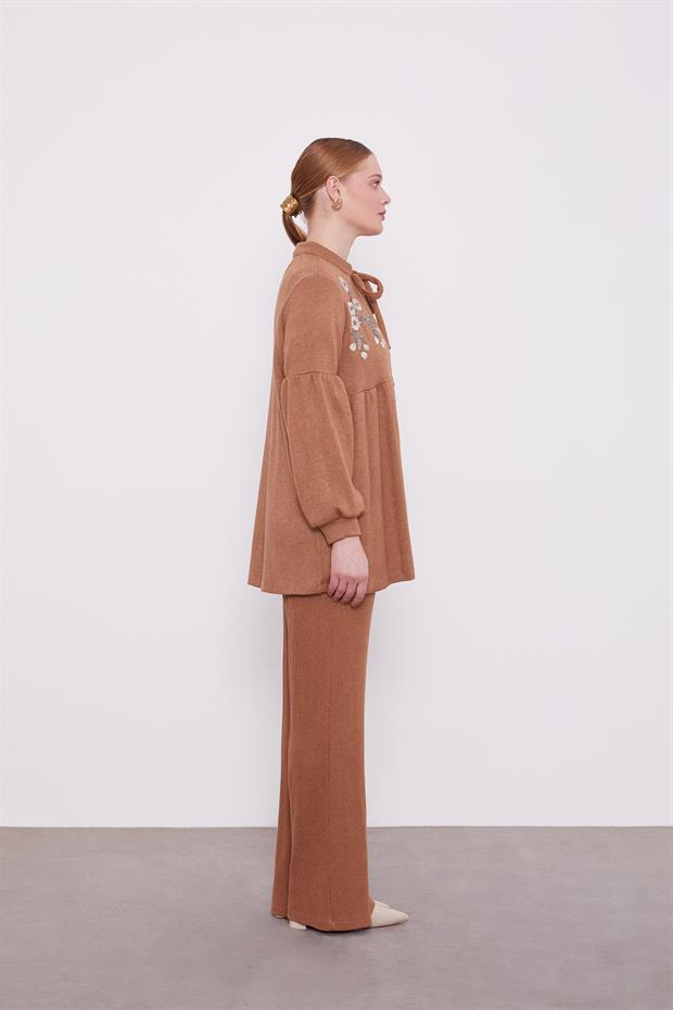 Camel Nakış İşleme İçlikli Üçlü Takım