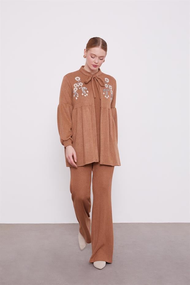 Camel Nakış İşleme İçlikli Üçlü Takım