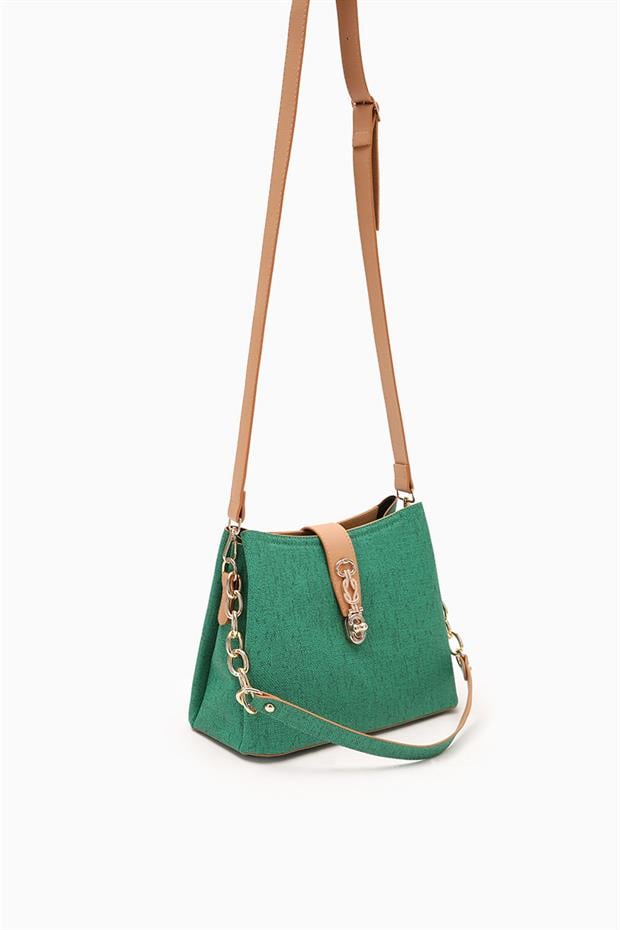 Çimen Yeşili Kumaş Dokulu Zincir Detay El Çantası