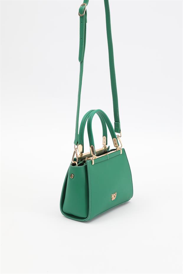 Çimen Yeşili Metal Şerit Detaylı El Çantası
