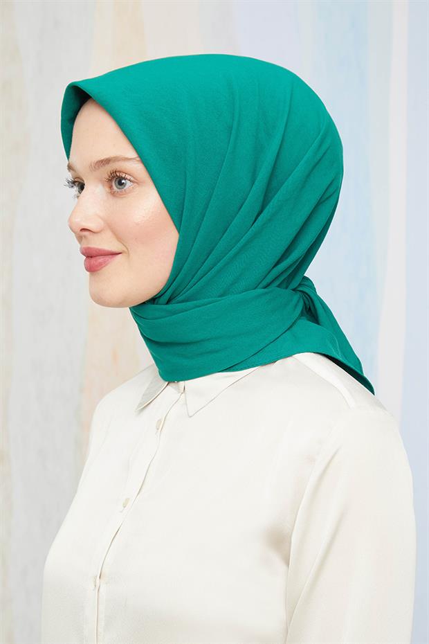 Çimen Yeşili Pamuk Cazz Kare Eşarp