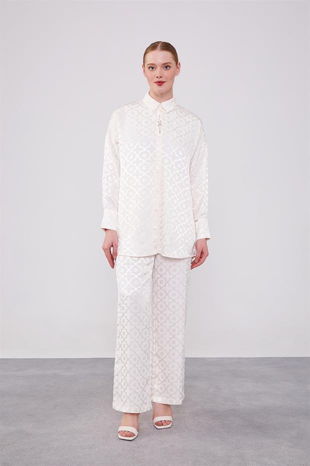 Ekru Çiçek Desen Jakarlı İkili Takım