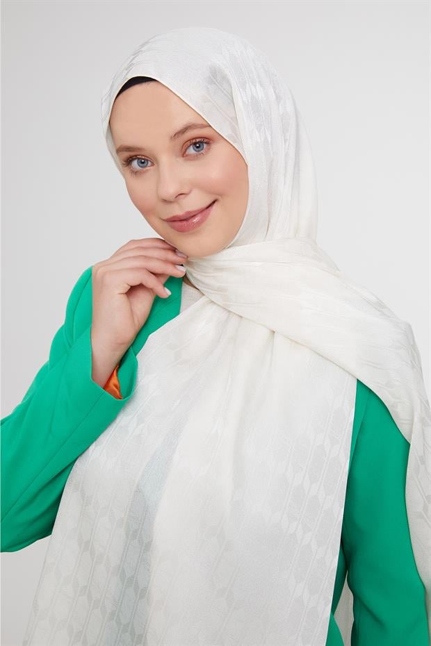 Ekru Geometrik Desen Jakarlı Janjan Şal