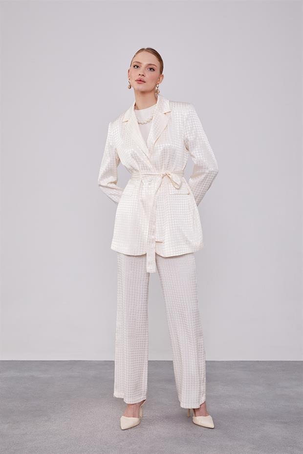 Ekru Kazayağı Desen Jakarlı Ceket Takım