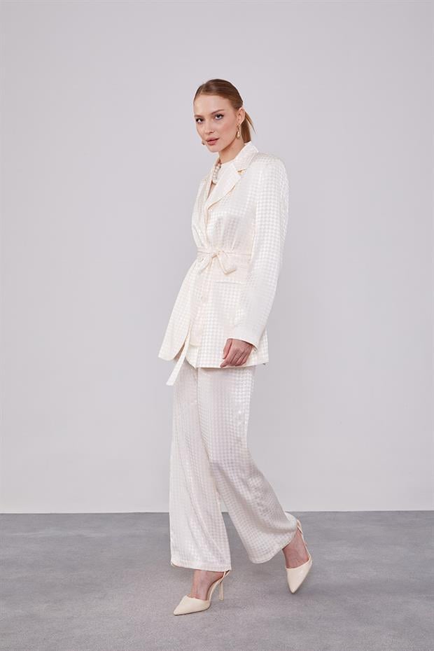 Ekru Kazayağı Desen Jakarlı Ceket Takım