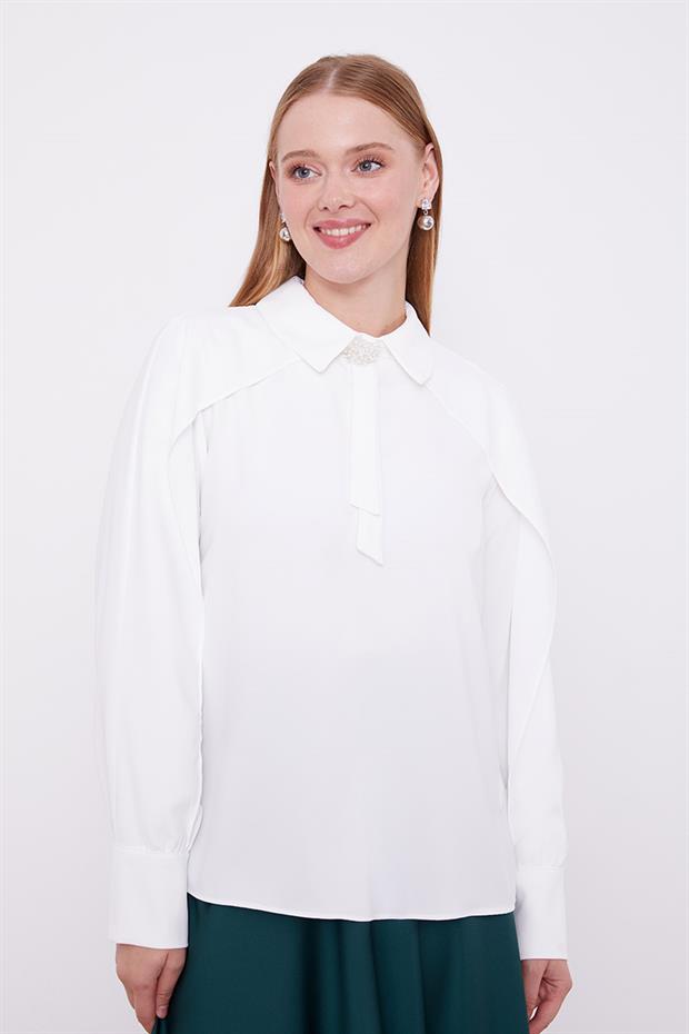 Ekru Yaka Taş Detaylı Bluz