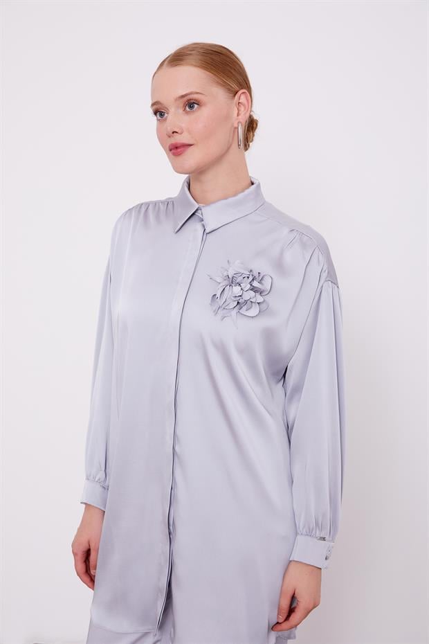 Gri Gül Broşlu Saten İkili Takım