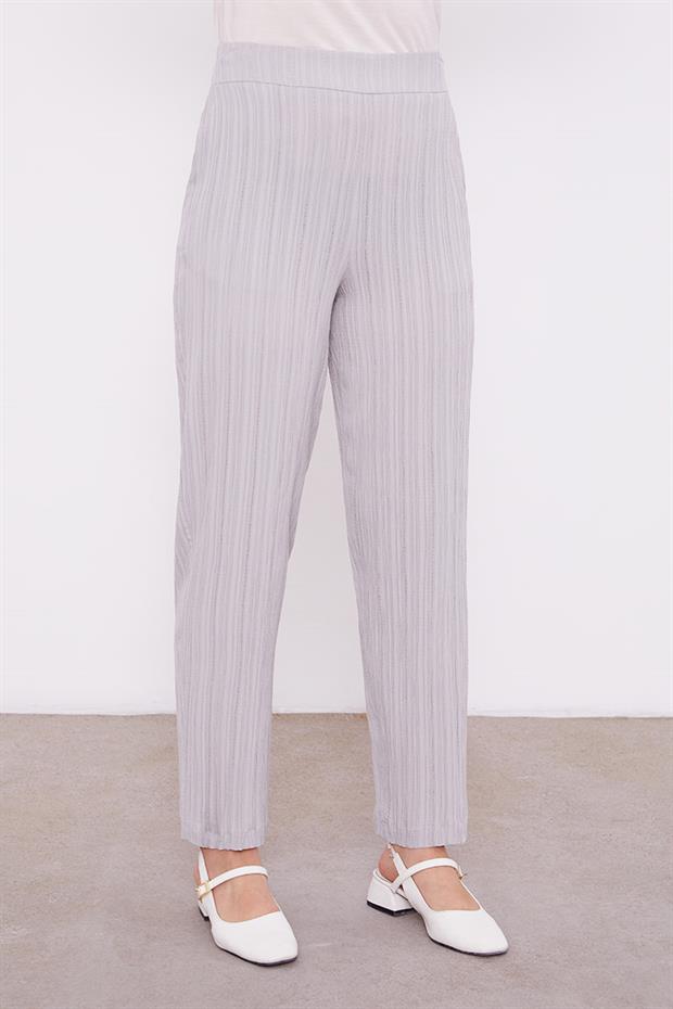 Gri Nakış Detaylı Takım