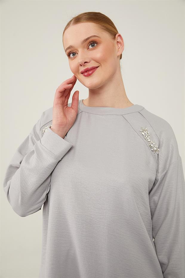 Gri Önü Taş İşlemeli Geniş Pantolonlu Tunik Takım