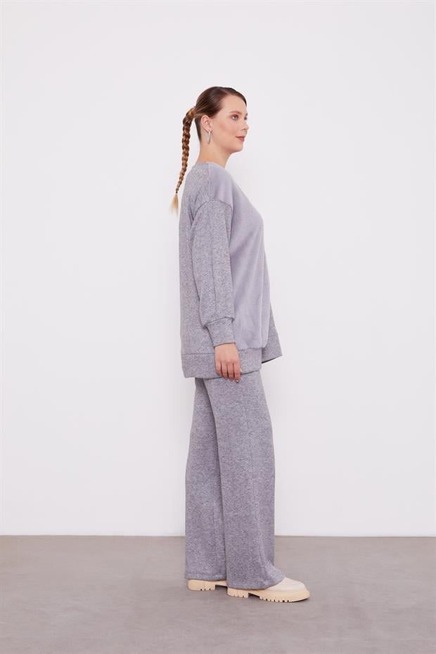 Gri Peluş Detaylı Kaşmir İkili Takım