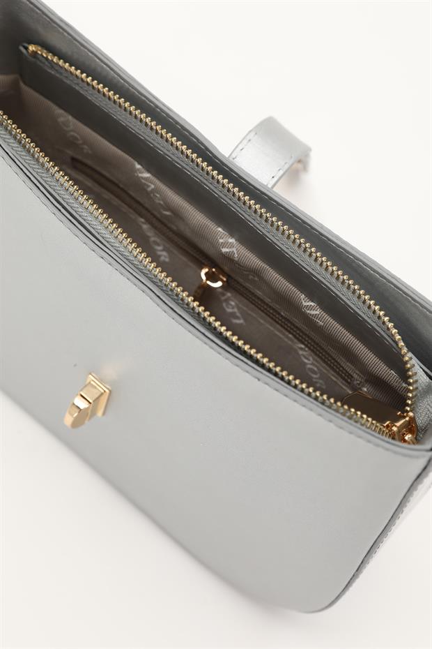 Gümüş Gold Kilit Detaylı Askılı Omuz Çantası