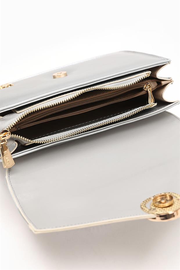 Gümüş Zincir Askılı Çift Gözlü Omuz Çantası