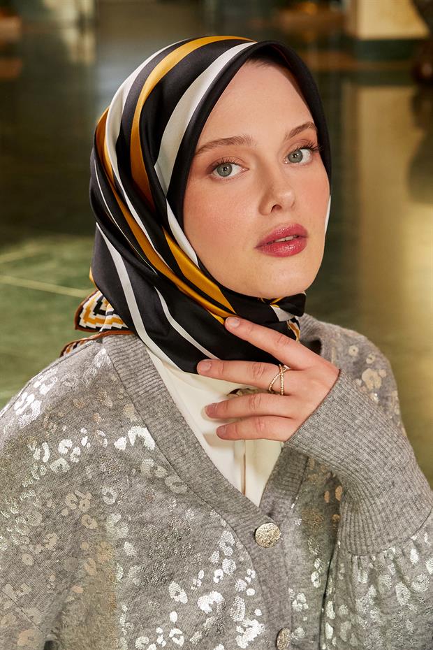 Hardal Yarım Daire Twill İpek Eşarp