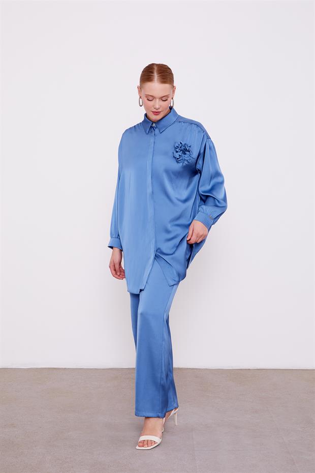 İndigo Gül Broşlu Saten İkili Takım