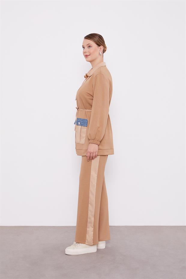 Koyu Bej Cebi İşleme Detaylı Ceket Takım