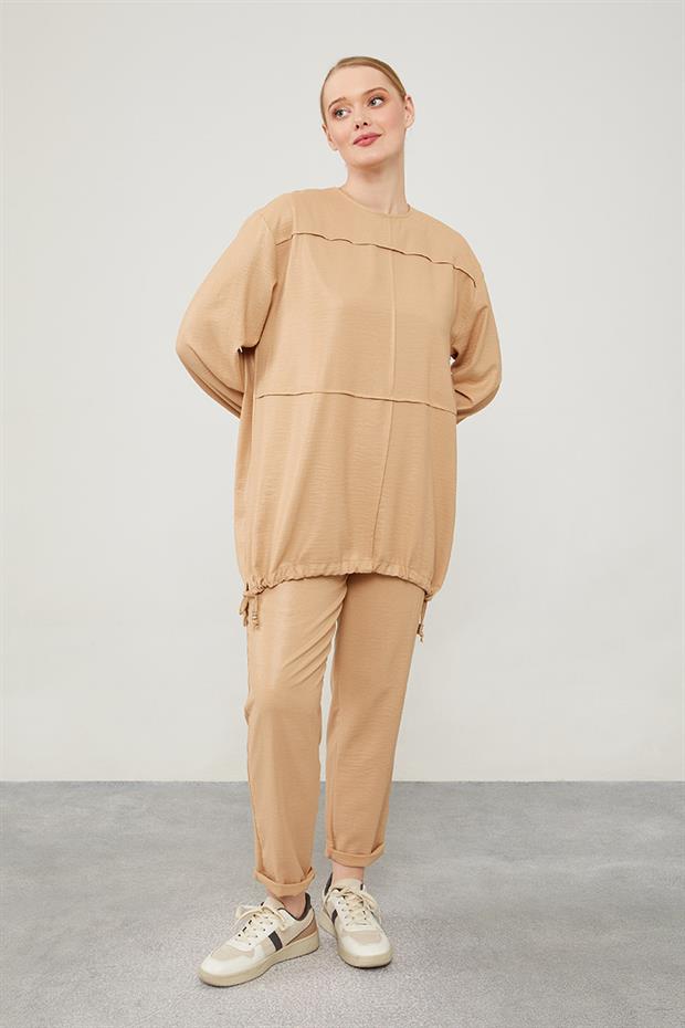 K.Bej Asimetrik Kesim Pantolonlu İkili Takım