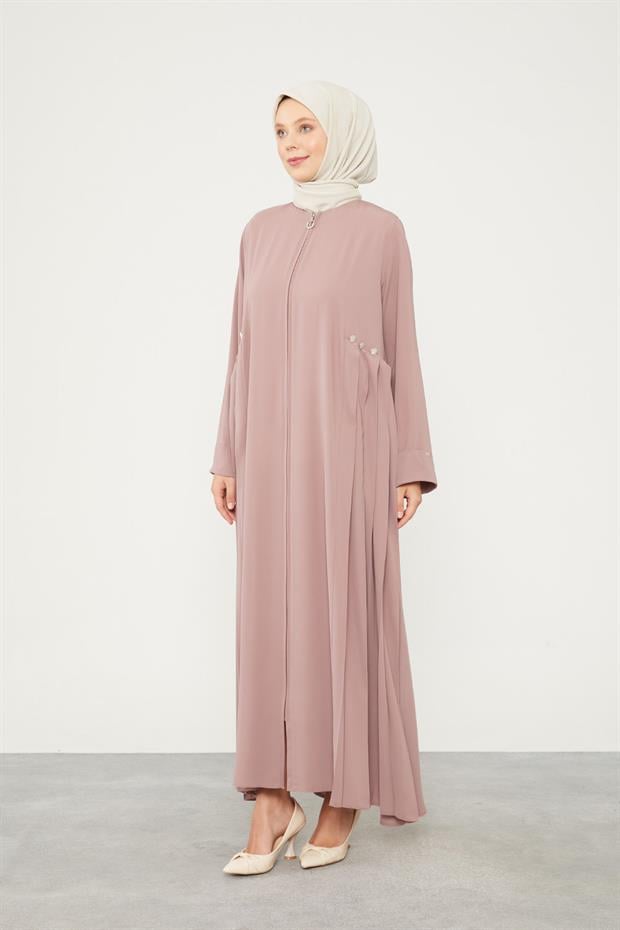 Koyu Pudra Yanları Pileli Düğme Detaylı Ferace