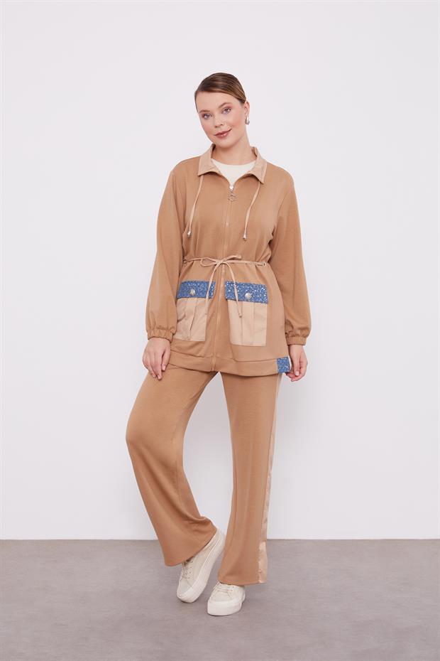 Koyu Bej Cebi İşleme Detaylı Ceket Takım