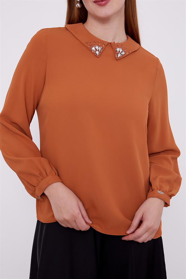 Kahve Yaka İşlemeli Bluz
