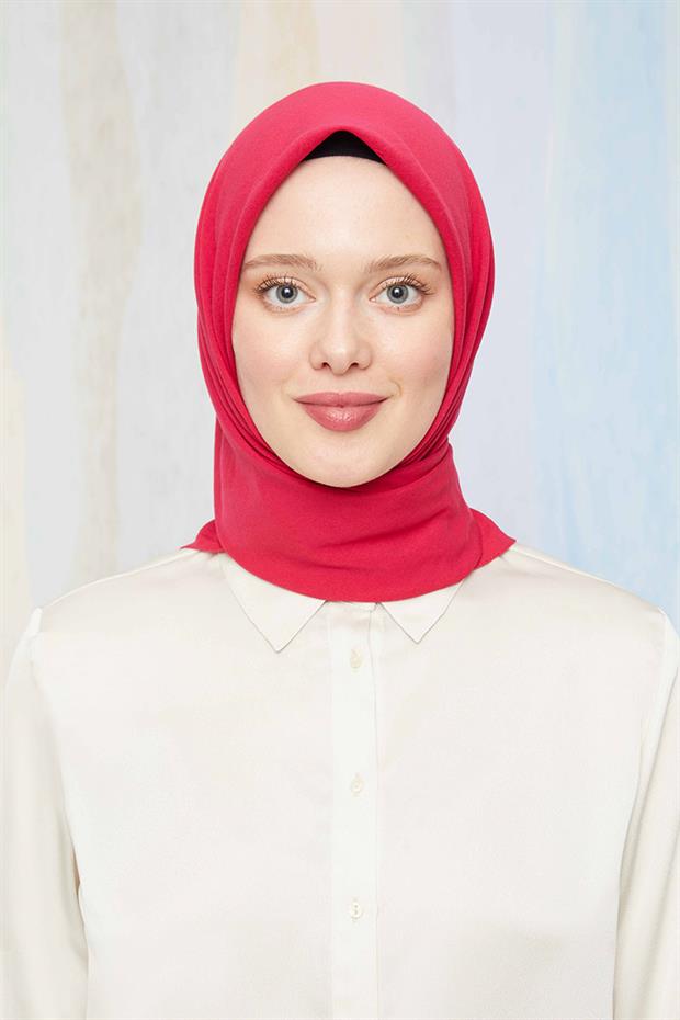 Koyu Pembe Pamuk Cazz Kare Eşarp