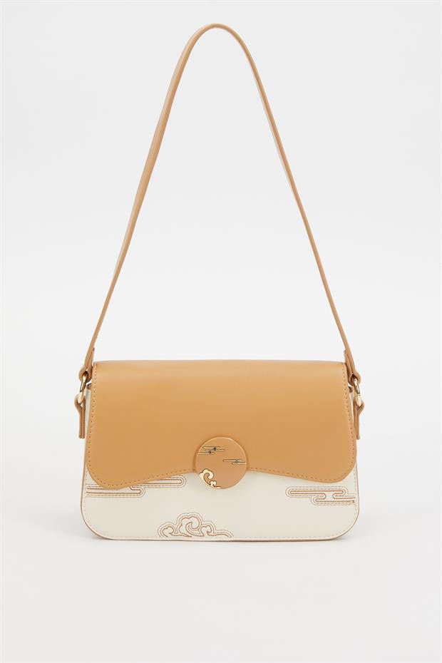 Krem Kabartma Desenli Omuz Çantası