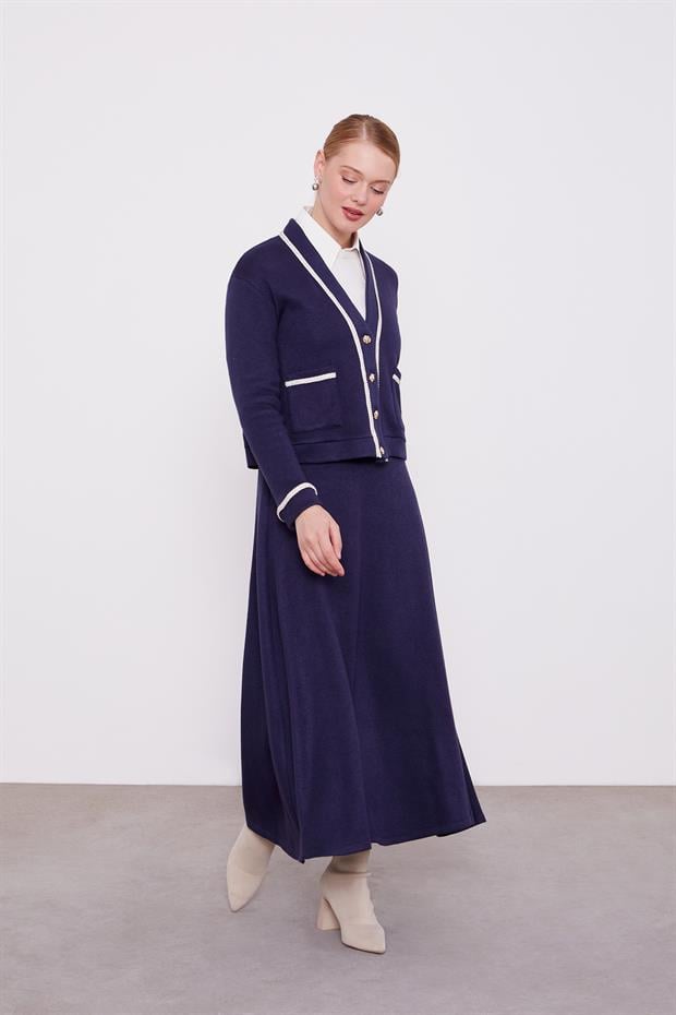 Lacivert İnci Şeritli Etekli Takım