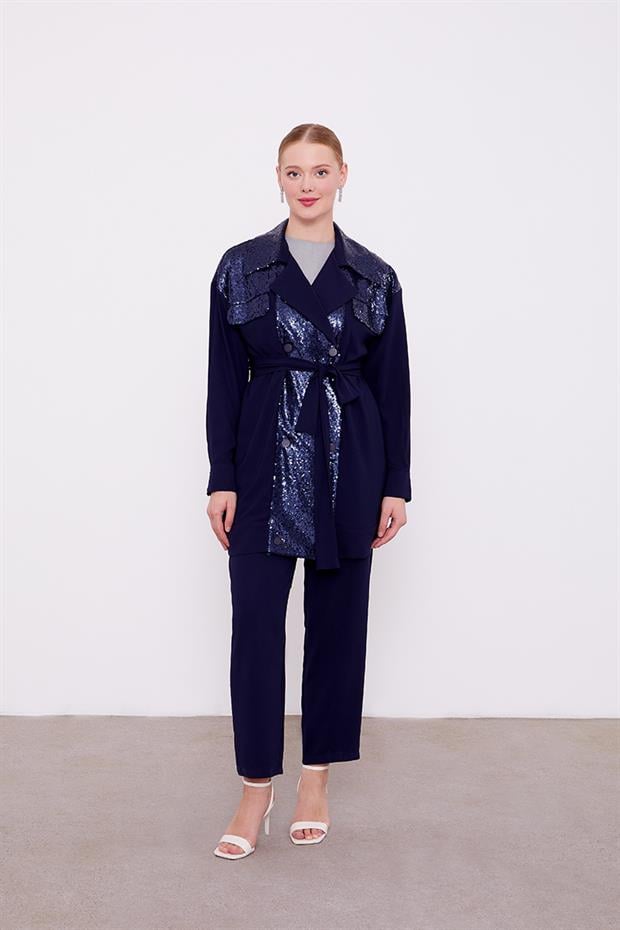 Lacivert Payet İşlemeli Kuşak Bağlamalı Ceket Takım