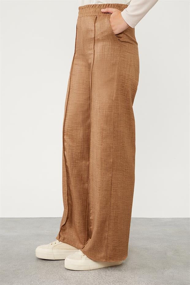 Latte Belli Lastikli Çizgi Detay Pantolon