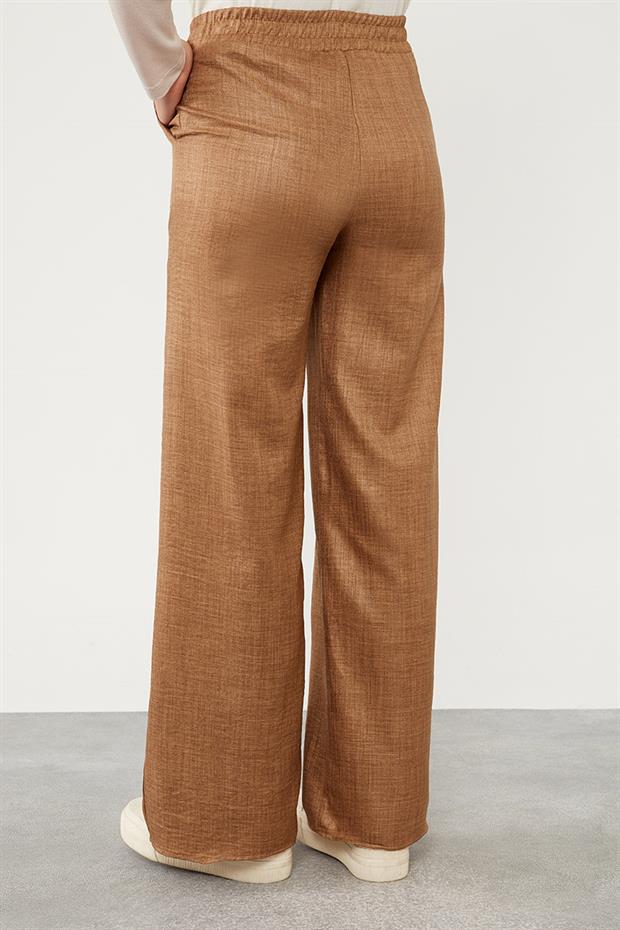 Latte Belli Lastikli Çizgi Detay Pantolon