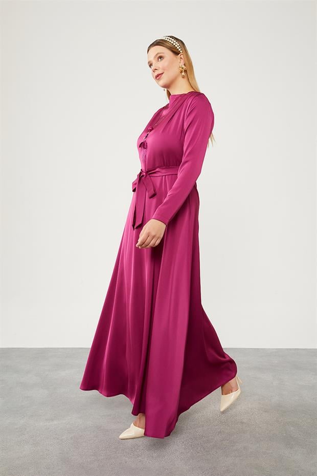 Mürdüm Kuşak Bağlamalı Saten Elbise