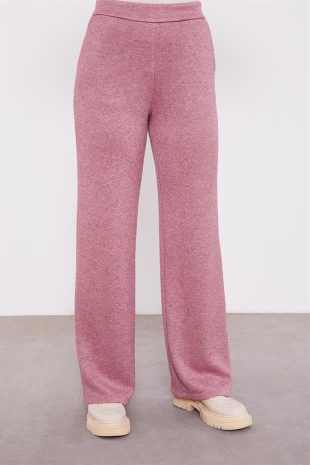 Pembe Sim Detaylı Kaşmir İkili Takım