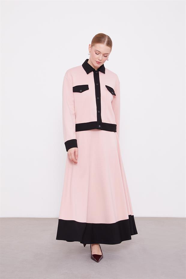 Pudra-Siyah Gömlek Yaka Çıtçıtlı Etekli Takım