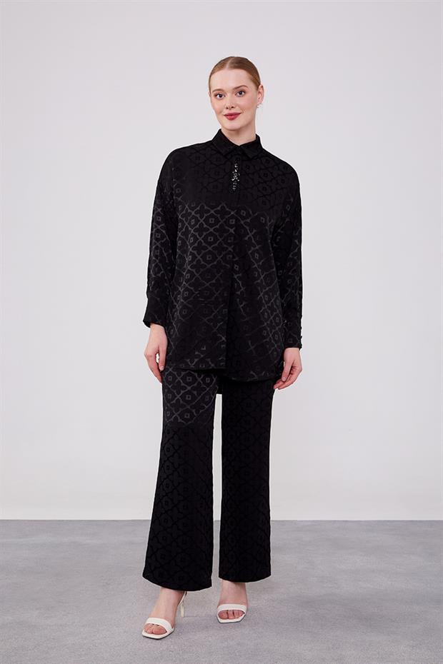 Siyah Çiçek Desen Jakarlı İkili Takım