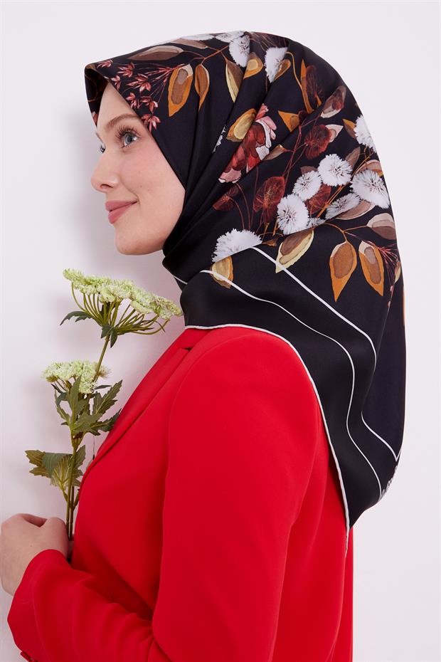 Siyah Çiçek Desen Twill Ipek Eşarp