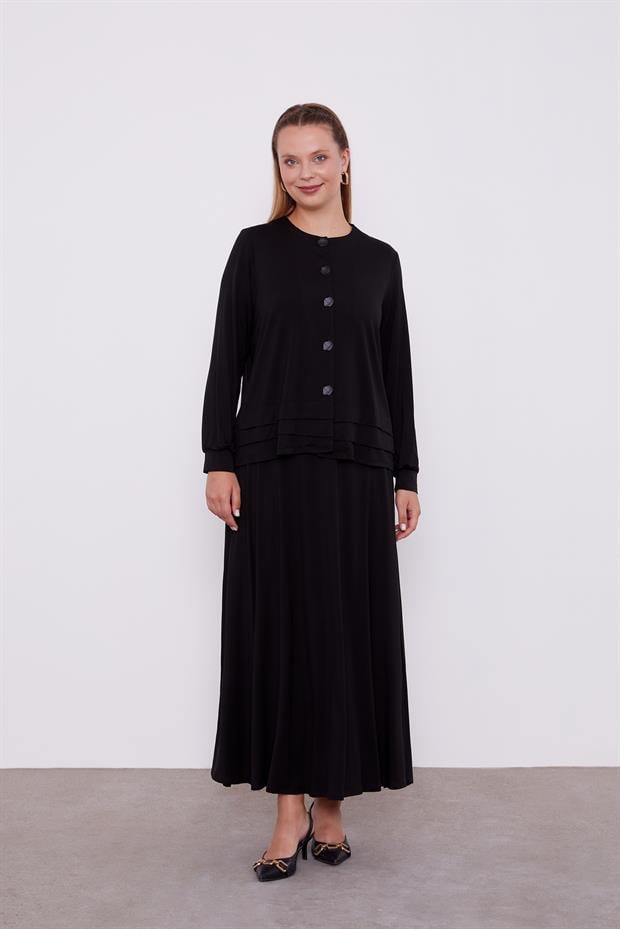 Siyah Düğme Kapamalı Etekli Takım