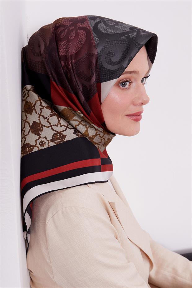 Siyah Etnik Desen Twil İpek Eşarp