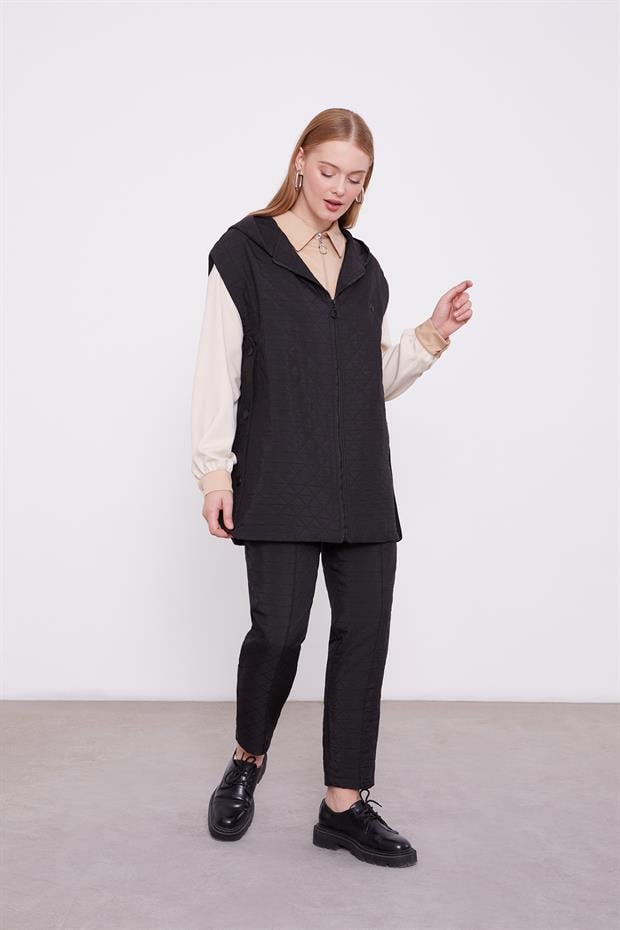 Siyah Kapitone Kapüşonlu Yelekli İkili Takım