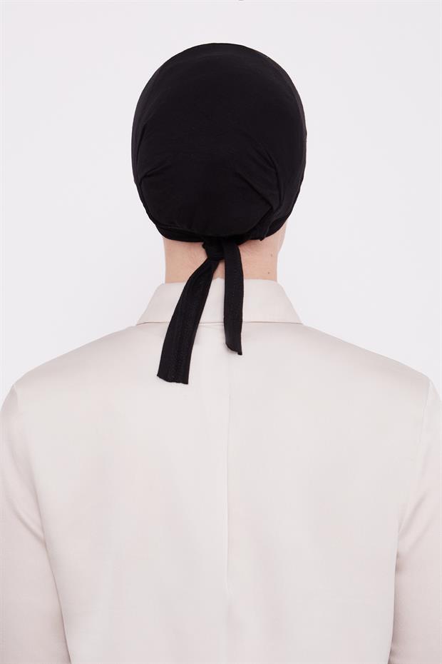 Siyah Silikonlu Kaymaz Bone