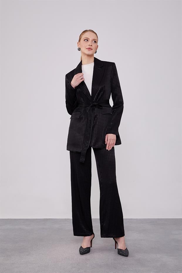 Siyah Kazayağı Desen Jakarlı Ceket Takım