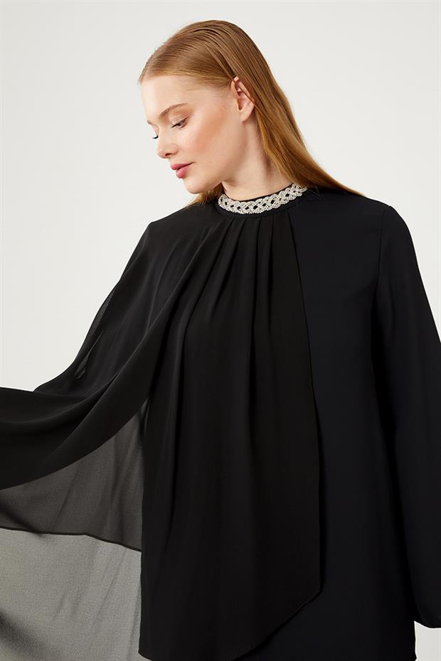 Siyah Kolyeli Şifon Tüllü Pantolonlu Takım